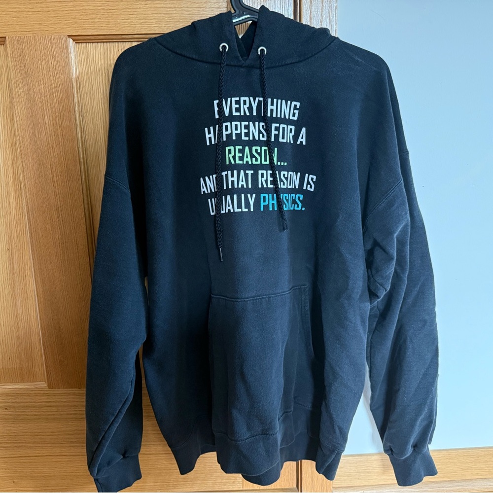 Hane’s Men's Black Graphic Hoodie